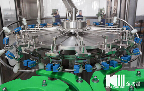 Washing heads of fruit juice filling machine