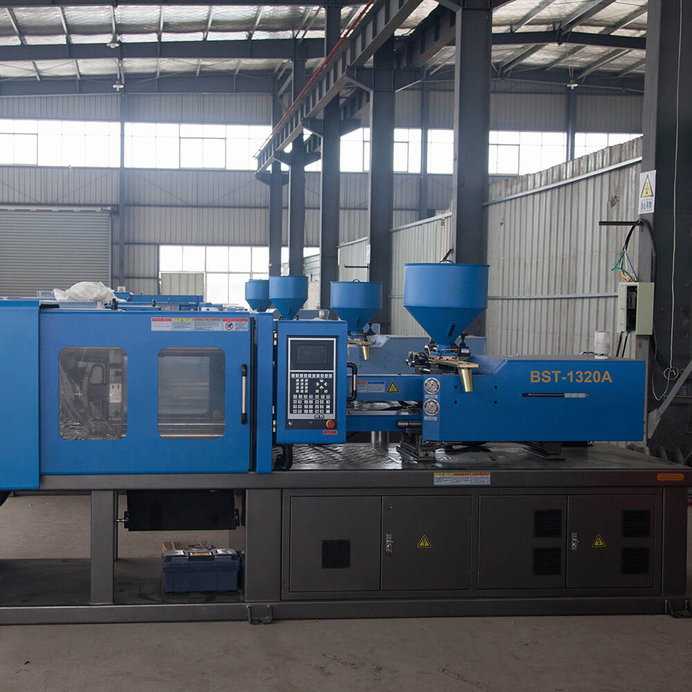 Plastic Injection Moulding Machine