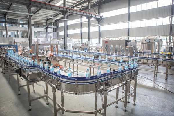 Flat conveyor