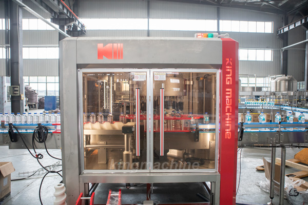 bottle labeling machine