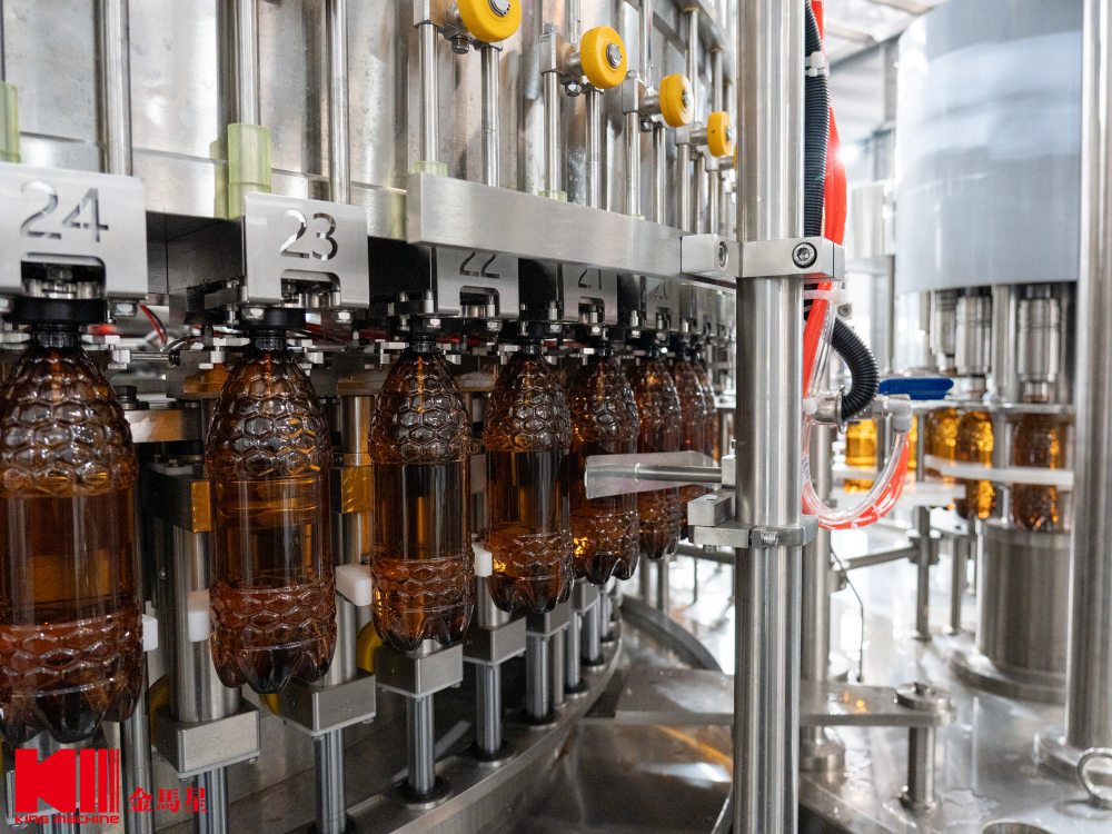 Kvass Filling machine.jpg