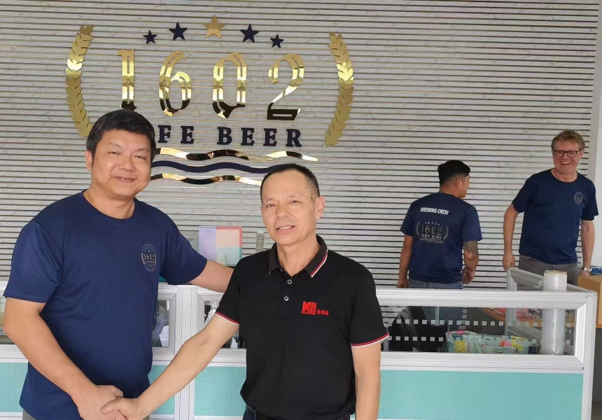 beer filling machine-4.jpg beer filling machine-4.jpg