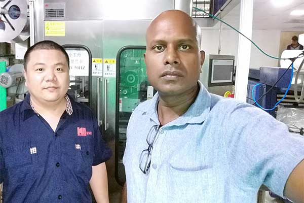 automatic-sleeve-labeling-machine-customer-from-Sri-Lanka