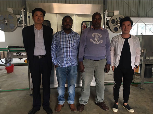 filling-machine-line.jpg filling-machine-line.jpg